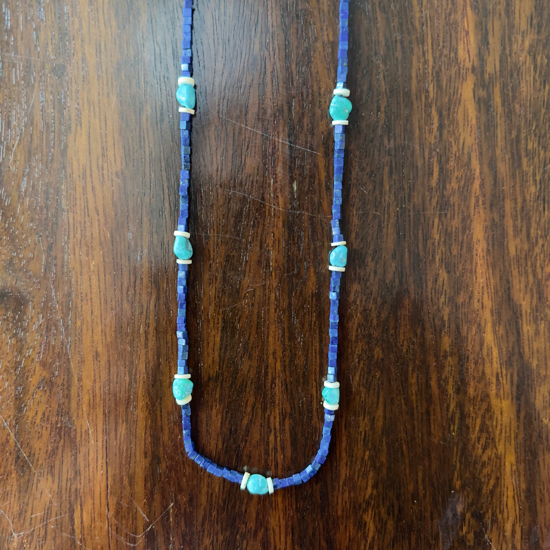 Volney 52 turquoise cloth necklace